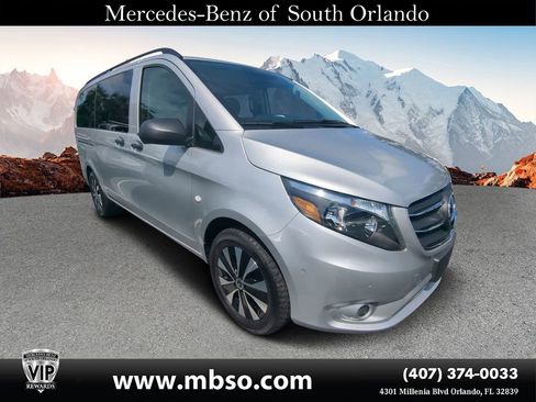 Used 2023 Mercedes-Benz Metris Passenger image 1
