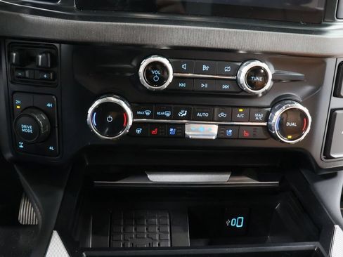 Used 2023 Ford F250 Platinum AWD/4WD image 11