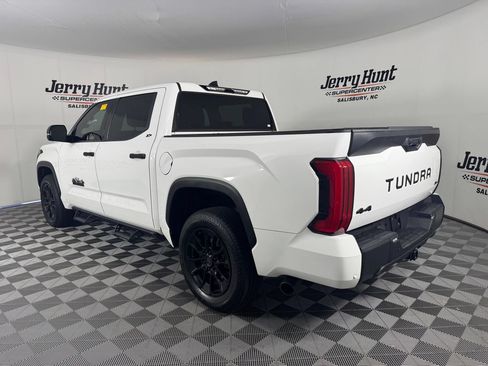 Used 2023 Toyota Tundra SR5 w/ SR5 Convenience Package AWD/4WD image 9