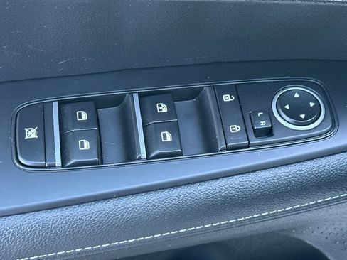 Used 2024 Kia Forte GT-Line image 12