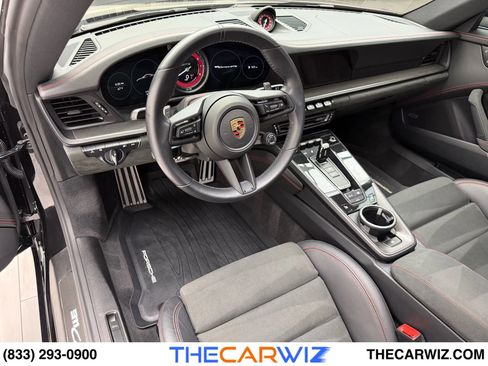 Used 2024 Porsche 911 Carrera GTS image 40