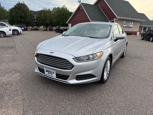 Used 2014 Ford Fusion S FWD image 11