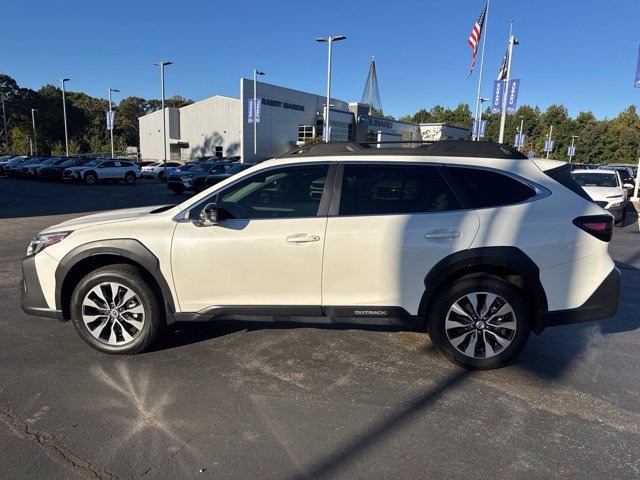 Used 2025 Subaru Outback Limited w/ Popular Package #2 AWD/4WD image 2