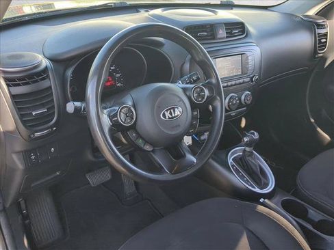 Used 2018 Kia Soul FWD image 10