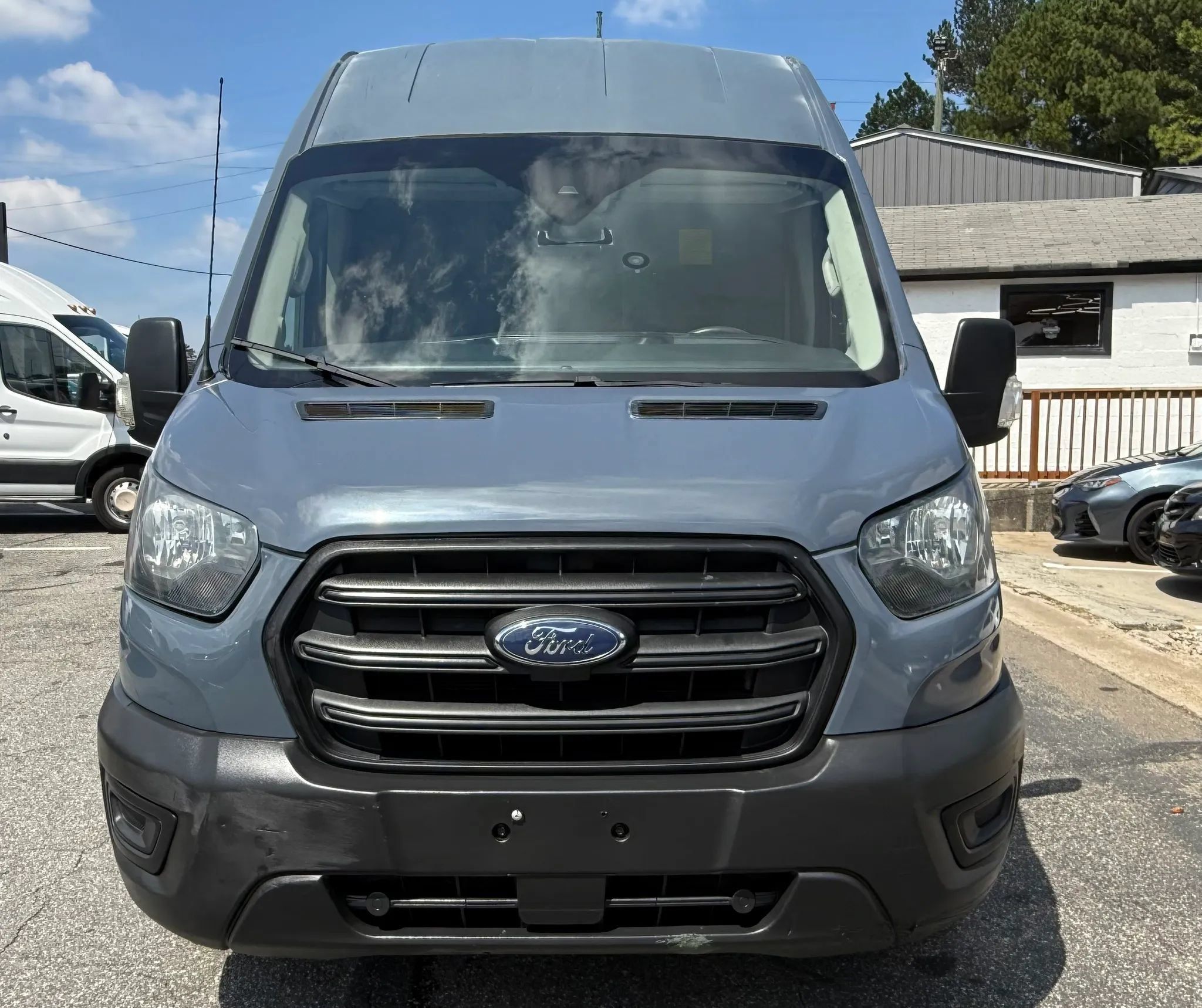 Used 2020 Ford Transit 250 148 High Roof Extended RWD image 3