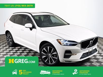 Used 2022 Volvo XC60 B5 Momentum w/ Advanced Package