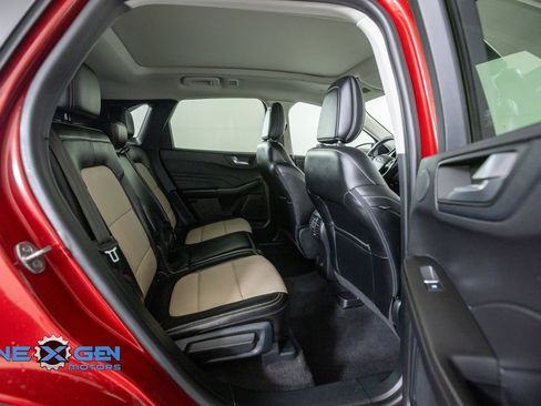 Used 2021 Ford Escape Titanium w/ Titanium Elite Package AWD/4WD image 41