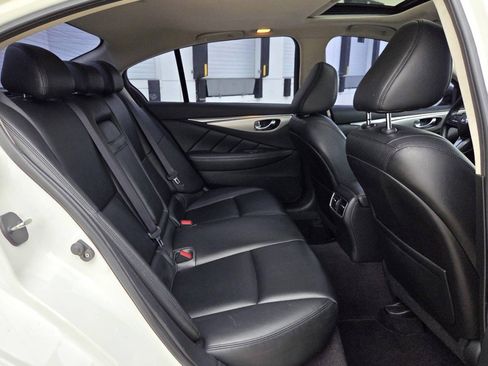 Used 2021 INFINITI Q50 Luxe w/ All Weather Package RWD image 13