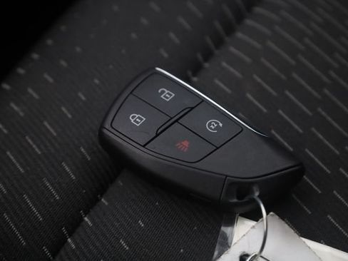 Used 2025 Chevrolet Equinox LT FWD image 21