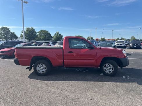Used 2014 Toyota Tacoma 2WD Regular Cab image 11