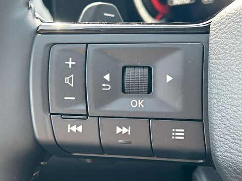 New 2026 Nissan Pathfinder Platinum w/ Lighting Package AWD/4WD image 30