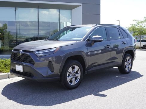 Used 2025 Toyota RAV4 XLE AWD/4WD image 3