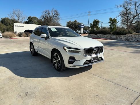 Certified 2023 Volvo XC60 B5 Plus image 7