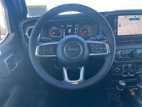 New 2026 Jeep Wrangler Unlimited Sahara AWD/4WD image 21