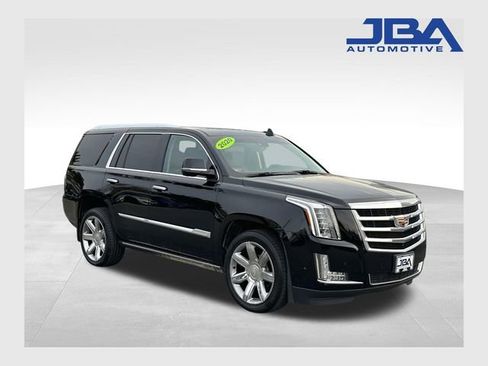 Used 2020 Cadillac Escalade Premium Luxury image 1