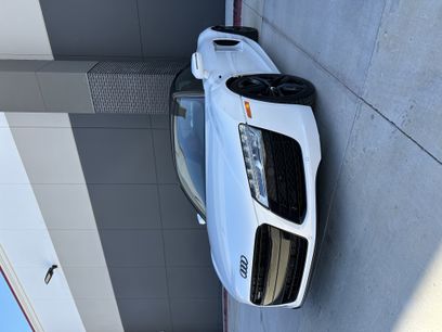 Used 2014 Audi R8 V10 w/ Full Leather Package