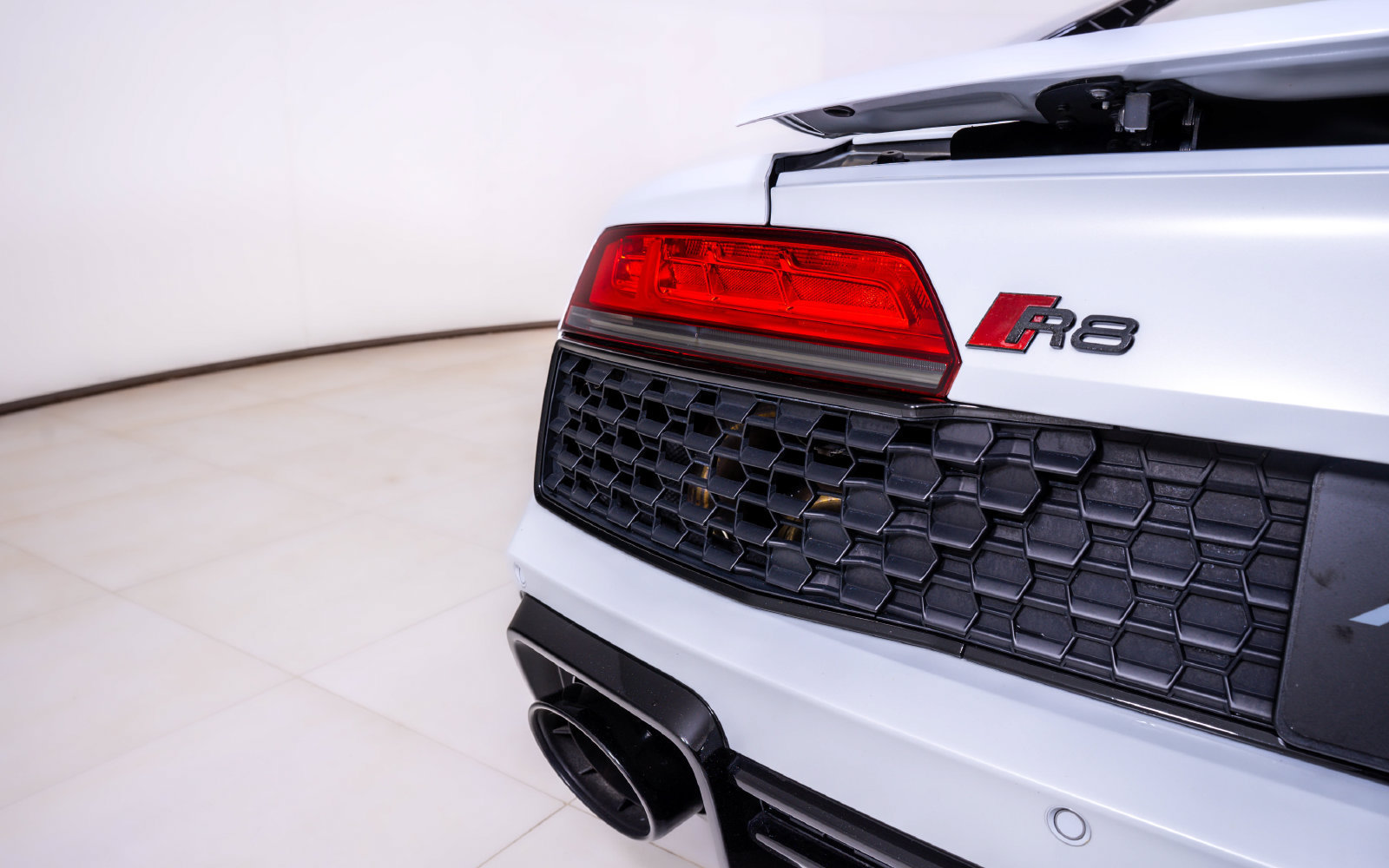 Used 2022 Audi R8 V10 performance w/ Premium Package RWD image 15