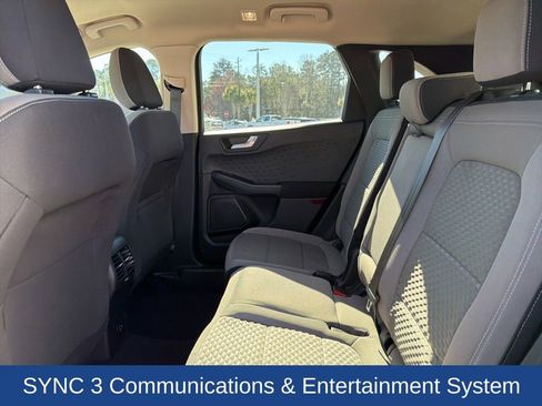 Used 2020 Ford Escape SE image 14