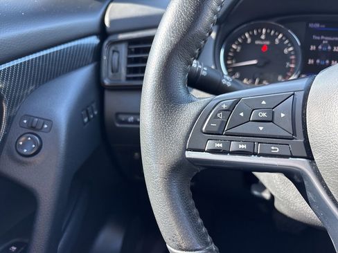 Used 2020 Nissan Rogue SL image 19