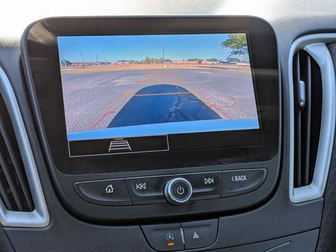 Used 2024 Chevrolet Malibu LT image 24