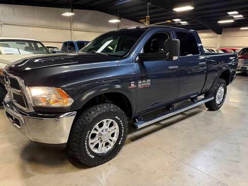 Used 2018 RAM 2500 Tradesman w/ Chrome Appearance Group AWD/4WD image 23
