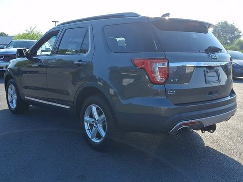 Used 2016 Ford Explorer XLT w/ Equipment Group 202A AWD/4WD image 7