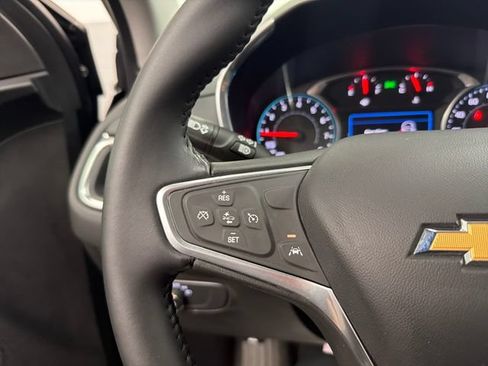 Used 2022 Chevrolet Equinox LT FWD image 24