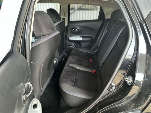 Used 2017 Nissan Juke SV image 23