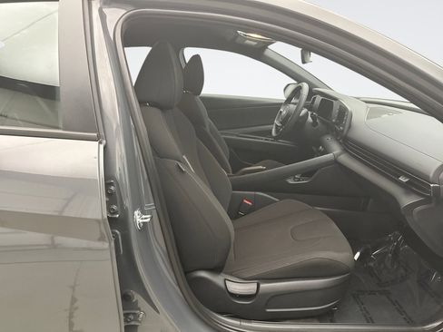 Used 2026 Hyundai Elantra Sport FWD image 17