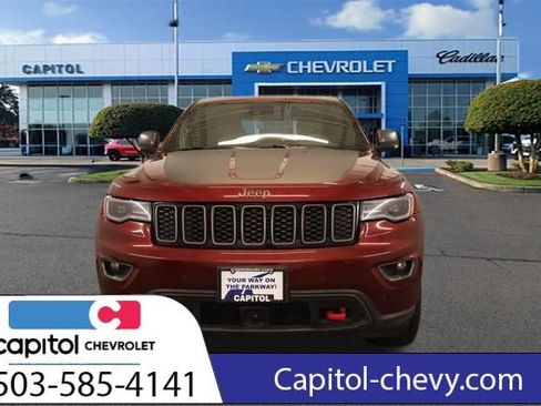 Used 2018 Jeep Grand Cherokee Trailhawk w/ Trailhawk Luxury Group AWD/4WD image 8