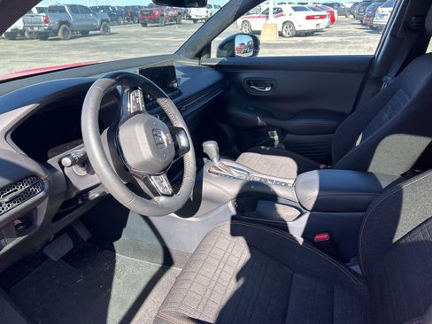 Used 2024 Honda HR-V Sport image 10