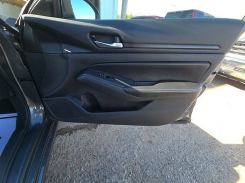 Used 2024 Nissan Altima 2.5 SV image 33