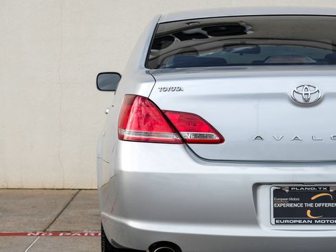 Used 2007 Toyota Avalon XL FWD image 40