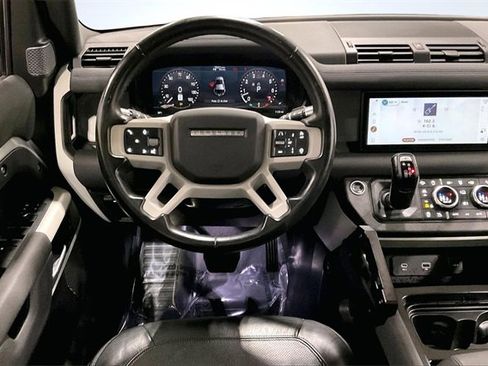Used 2021 Land Rover Defender 110 SE image 5