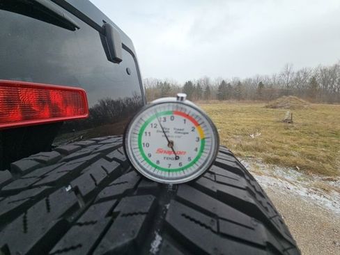 Used 2012 Jeep Wrangler Unlimited Sahara w/ Connectivity Group image 11