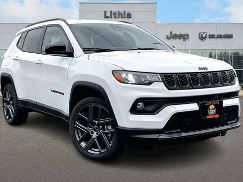 New 2026 Jeep Compass Latitude image 22