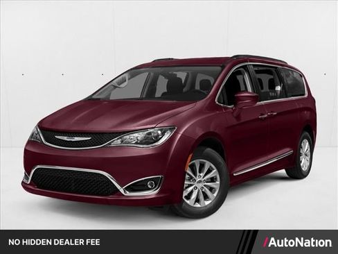 Used 2017 Chrysler Pacifica Touring-L FWD image 1