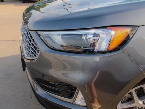 Used 2024 Ford Edge SEL w/ Convenience Package AWD/4WD image 7