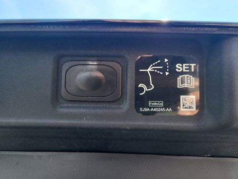 Certified 2025 Ford Mustang Mach-E Premium AWD/4WD image 8