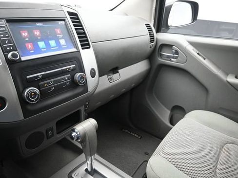 Used 2019 Nissan Frontier SV RWD image 27
