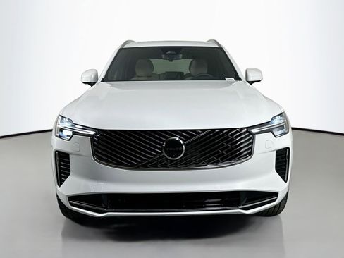 New 2026 Volvo XC90 B5 Plus w/ Protection Package Premier AWD/4WD image 2