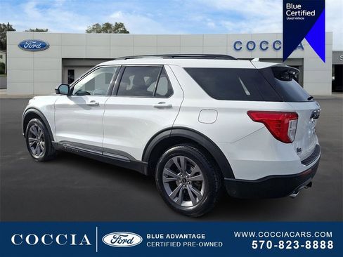Certified 2022 Ford Explorer XLT w/ Equipment Group 202A image 6
