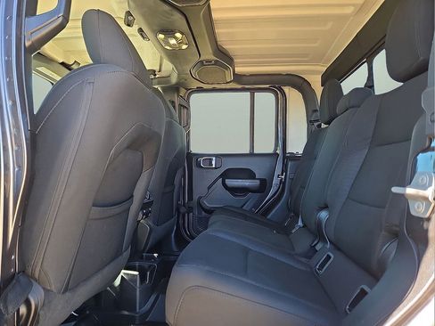 Used 2020 Jeep Gladiator Sport w/ Quick Order Package 24S image 14