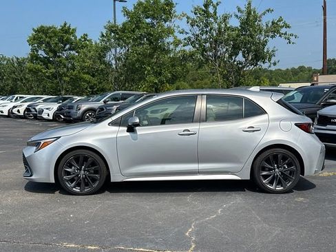 Used 2024 Toyota Corolla XSE FWD image 2
