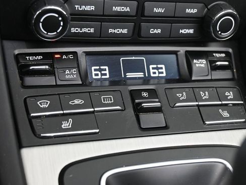 Used 2019 Porsche 911 Targa 4S image 15