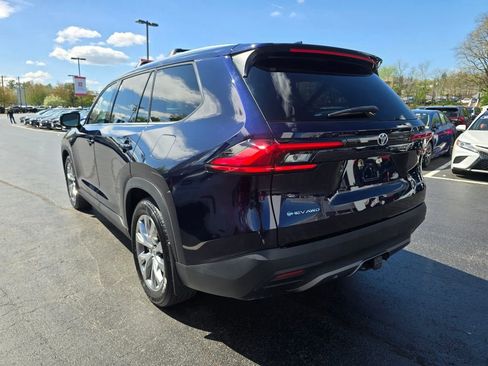 Used 2024 Toyota Grand Highlander AWD Hybrid image 4