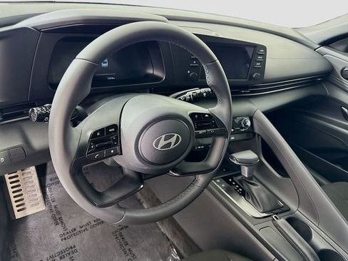 Used 2025 Hyundai Elantra Sport w/ Cargo Package FWD image 9