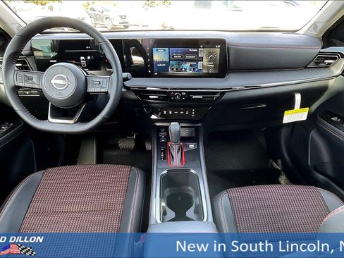 New 2025 Nissan Kicks SR image 5