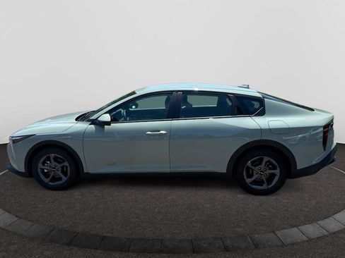 Used 2025 Kia K4 FWD image 2