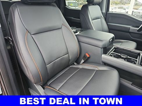 New 2026 Ford F250 Lariat w/ Black Appearance Package AWD/4WD image 10